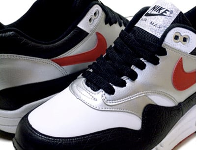 Nike Air Max 1 - Black / White / Varsity Red