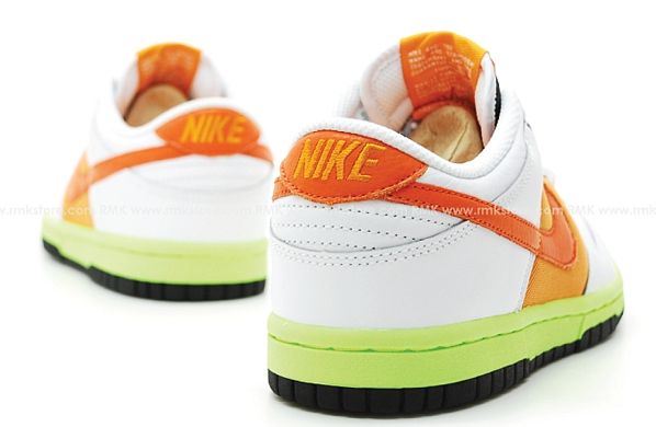 Nike Womens Dunk Low - White / Orange Blaze - Shock Orange