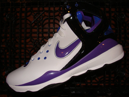 Nike Huarache 08 BBall Quickstrike White / Purple – Black