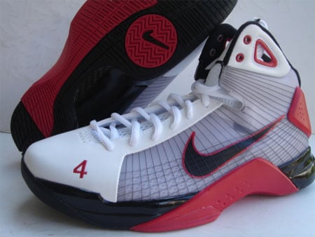 Nike Hyperdunk – Chris Bosh PE