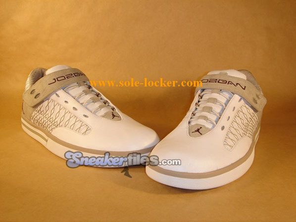 Jordan Brand Blase - White / Deep Burgundy / Reed