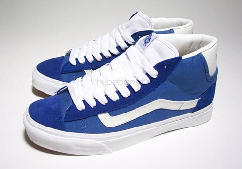 Classic Kicks x Vans Midschool 77