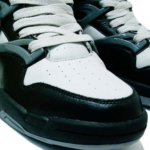 Reebok Pump Omni Lite - Black / Yellow / Grey