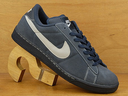 nike tennis classic men's