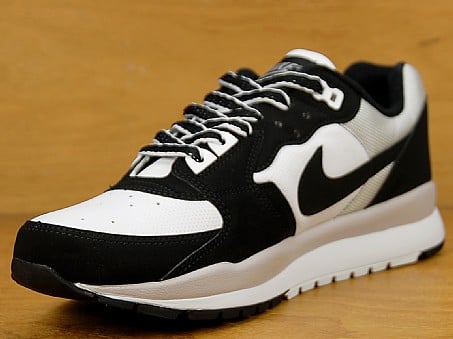 Nike Air Windrunner TR II - Black / Black / White- SneakerFiles