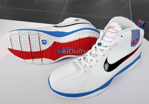 Nike KD1 – White / Blue / Red – Black / Orange