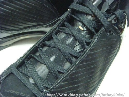 Detailed Photos: Air Jordan 2009 Black Gold