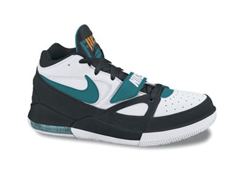 Nike Basketball 2009 - Nike Alphalution & Nike Sharkalaid