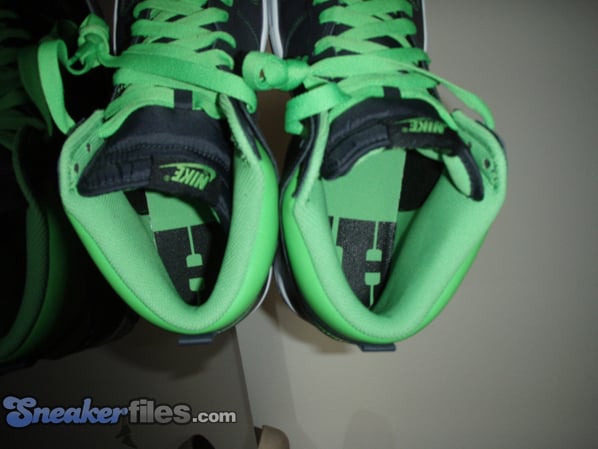 Nike Dunk High - Anthracite / Anthracite - Mean Green