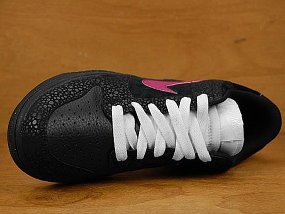 Nike Dunk Low - Black / Pink