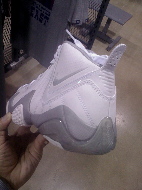 nike-zoom-fun-police-white-metallic-silver-2 Nike Zoom Fun Police - White / Metallic Silver