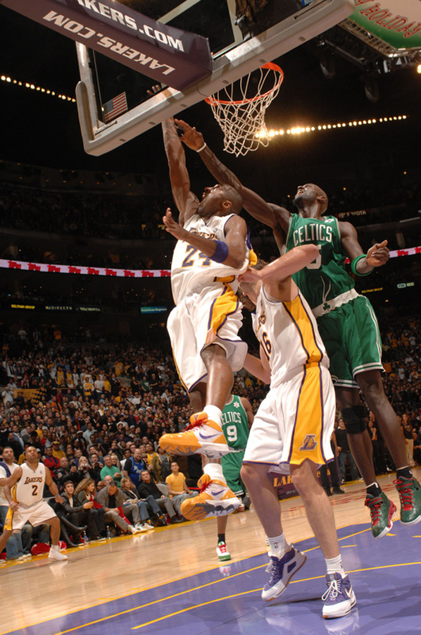 On Court: Christmas Edition