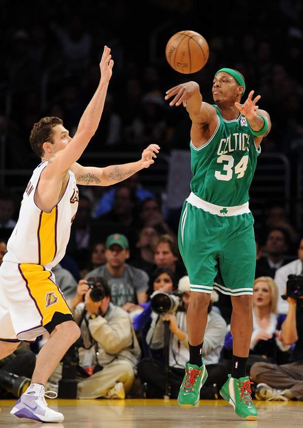 On Court: Christmas Edition