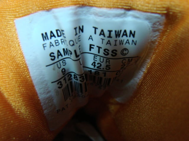 Sample Air Jordan VII (7) Low – White / Citrus