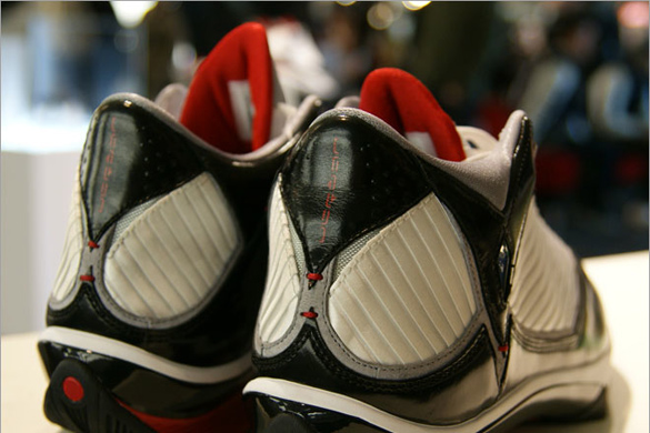 Air Jordan 2009 Sample - Black / Varsity Red  - White