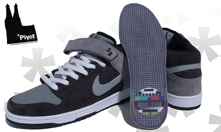 Nike SB Dunk Mid Premium - TV | Cappuccino / Silver | SneakerFiles