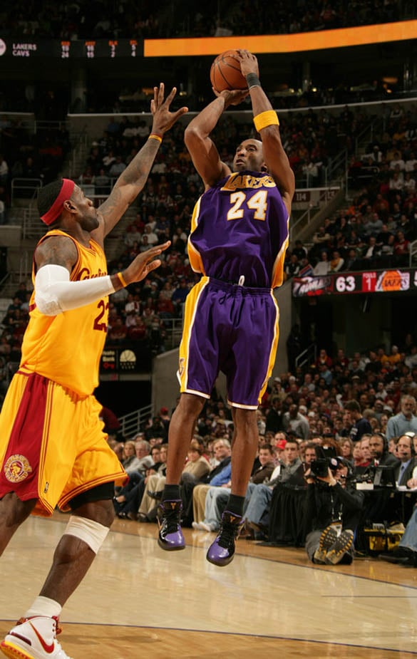 On Court: Kobe Bryant VS. Lebron James | SneakerFiles