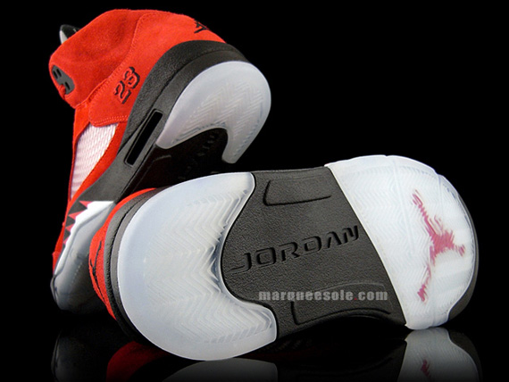 Air Jordan V (5) Raging Bull Pack Available Early
