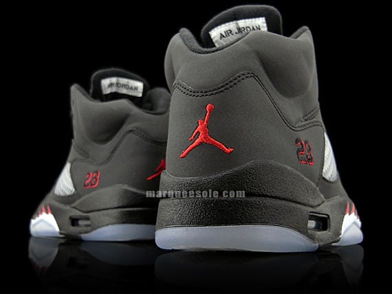 Air Jordan V (5) - Raging Bull Pack - black / varsity red / 3m