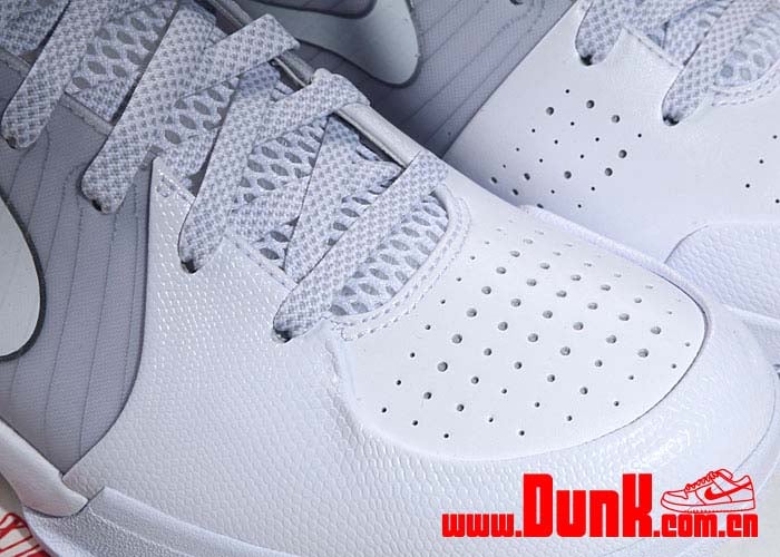 Nike Zoom Kobe IV (4) - White / Metallic Silver