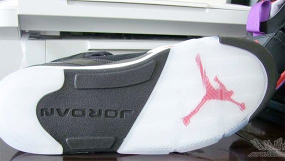 Air Jordan 60+ Black / White - Red