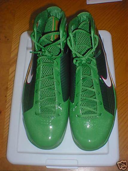 "Big Baby" Nike X-Mas Day Hyperdunk Available on eBay