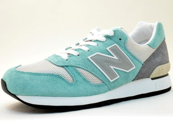 New Balance CM670N Limited Edition Pack