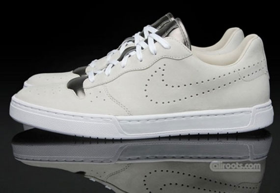 Nike Air Elan & Nike Royal Mid - Metallic Pack