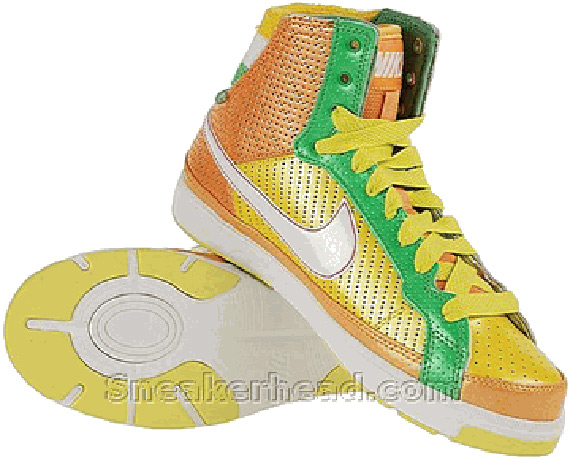 Nike Women's Air Troupe Mid SWT - Varsity Maize / White - Gold Amber - Hyper Verde