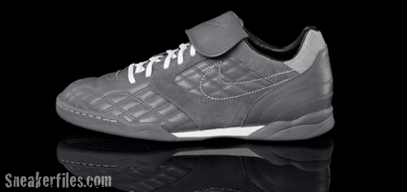 LIVESTRONG x Nike Zoom Tiempo City Pack