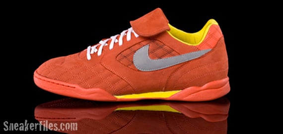 LIVESTRONG x Nike Zoom Tiempo City Pack