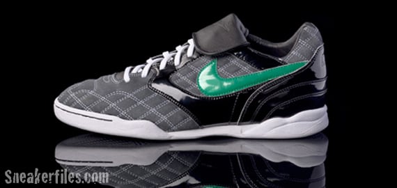 LIVESTRONG x Nike Zoom Tiempo City Pack