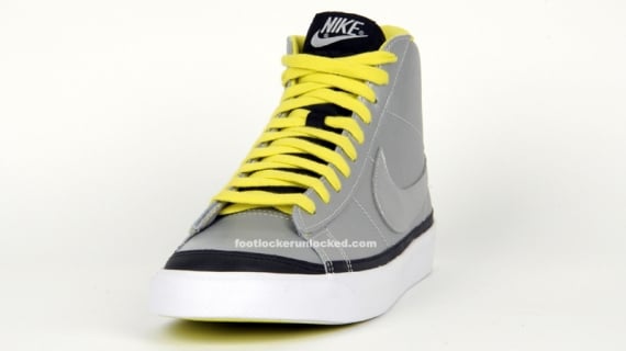 Nike Blazer Mid - Metallic Silver / Black - Electrolime