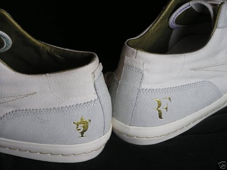 Roger Federer’s Off Court Nike Sneakers – 2008 Wimbledon