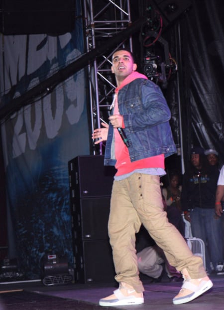 Celebrity Shoe Sightings - Hot 97 Summer Jam 2009