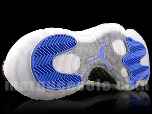 Air Jordan XI Spacejam - More Detailed Pictures 3