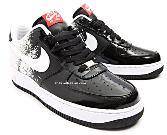 Nike Air Force 1 Tech Challenge - White / Black / Infrared