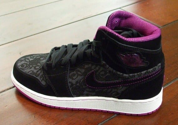 Air Jordan I (1) Retro High (Girls) - Black - Red Plum - White - August ‘09
