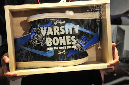 Nike Dunk High x Kobe Bryant x SBTG "Varsity Bones" 2