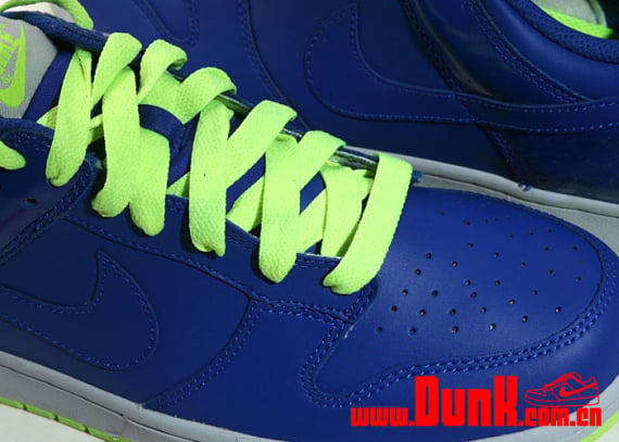 Nike Dunk Low CL - Hyper Blue / Volt - Metallic Platinum