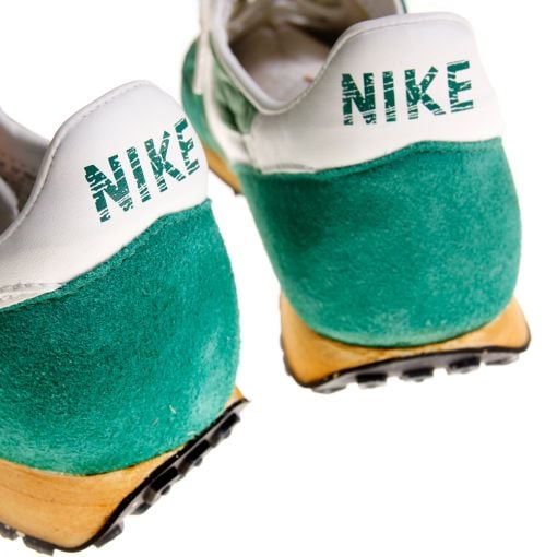 nike-sportswear-challenger2