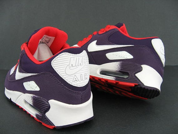 Nike Womens Air Max 90 - Grand Purple / Infrared - White