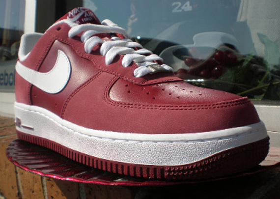 Nike Air Force 1 - Team Red
