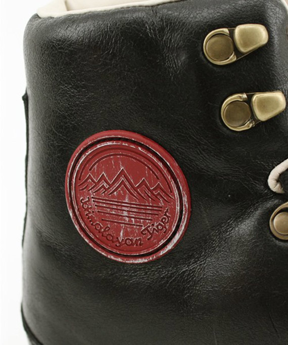 Onistuka Tiger Himalayan Deluxe - Fall 2009