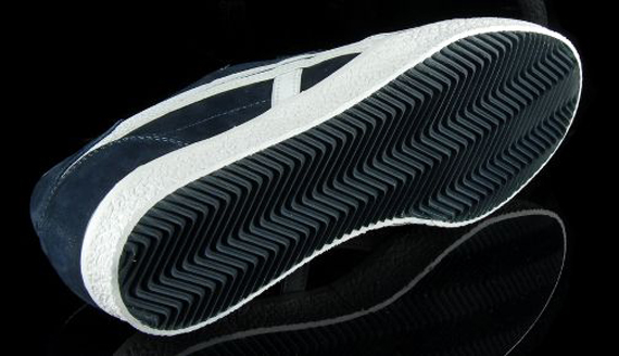 Onitsuka Tiger Vickka - Suede