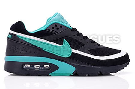 Nike Air Max Classic BW Women's - Black / Emerald Green