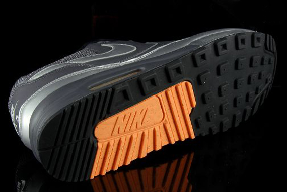 Nike Air Max Light - October 2009