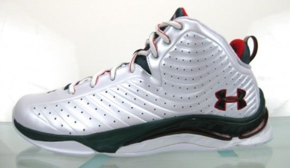 Good $: Under Armour BB Proto 3 - Young Buck 