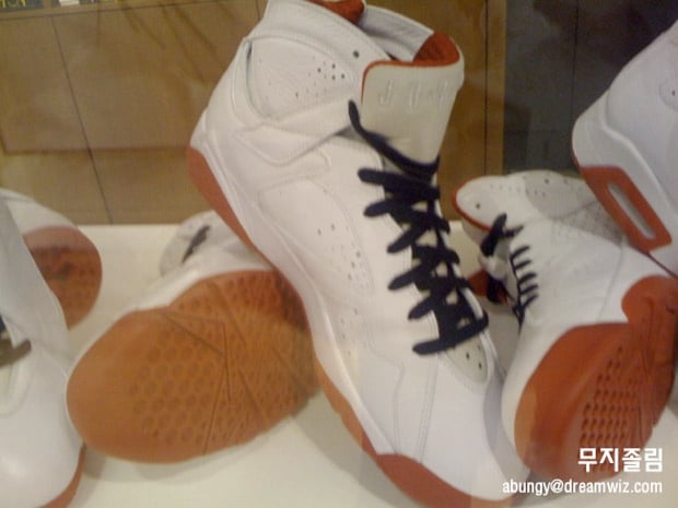 AJNikeTownDisplay6