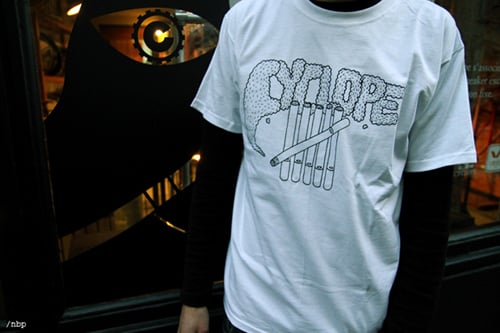 cyclope-veja-footwear-sneakers-tshirt-10